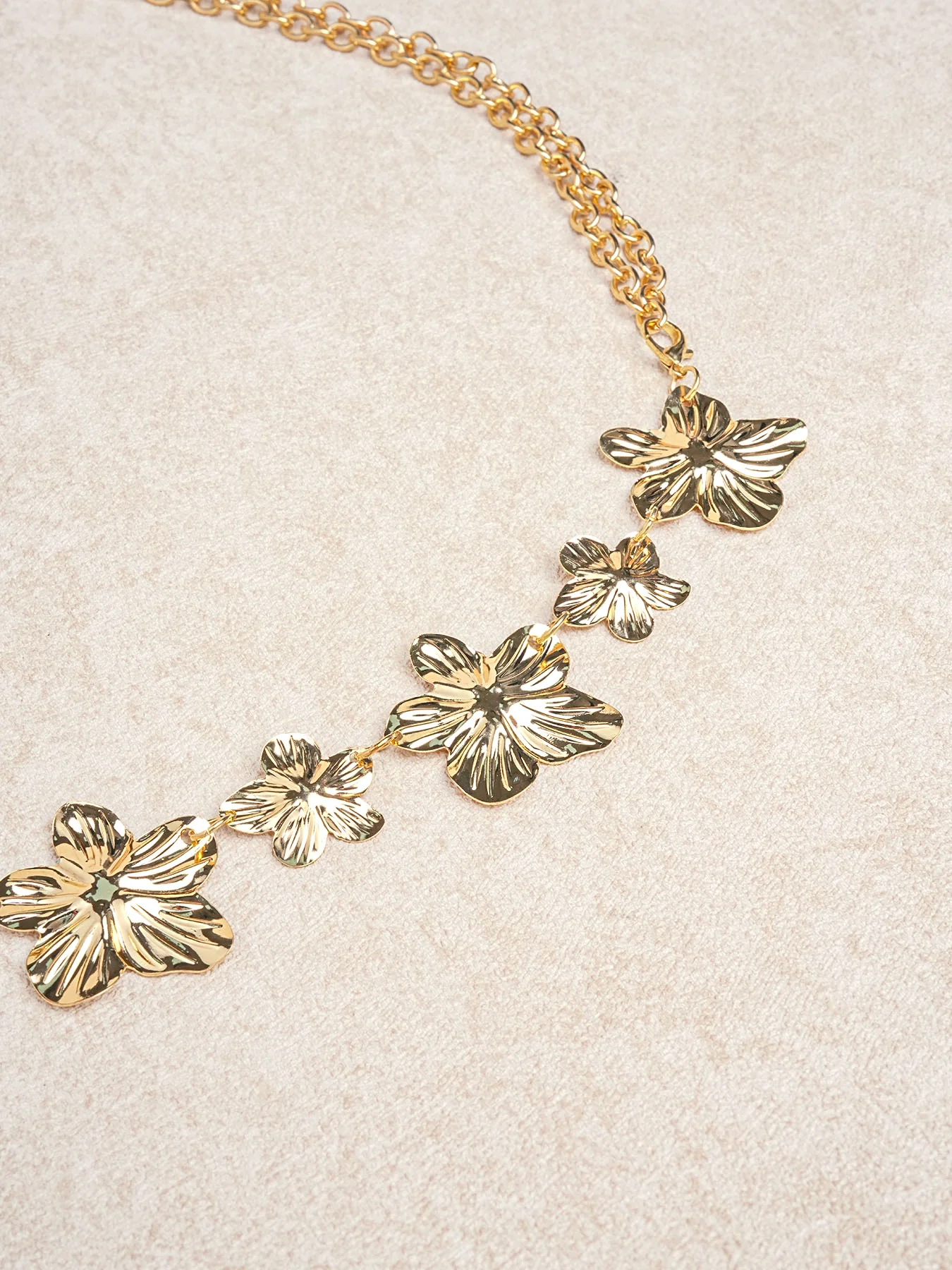 Gold 3D Flower Waist Chain - Image 3