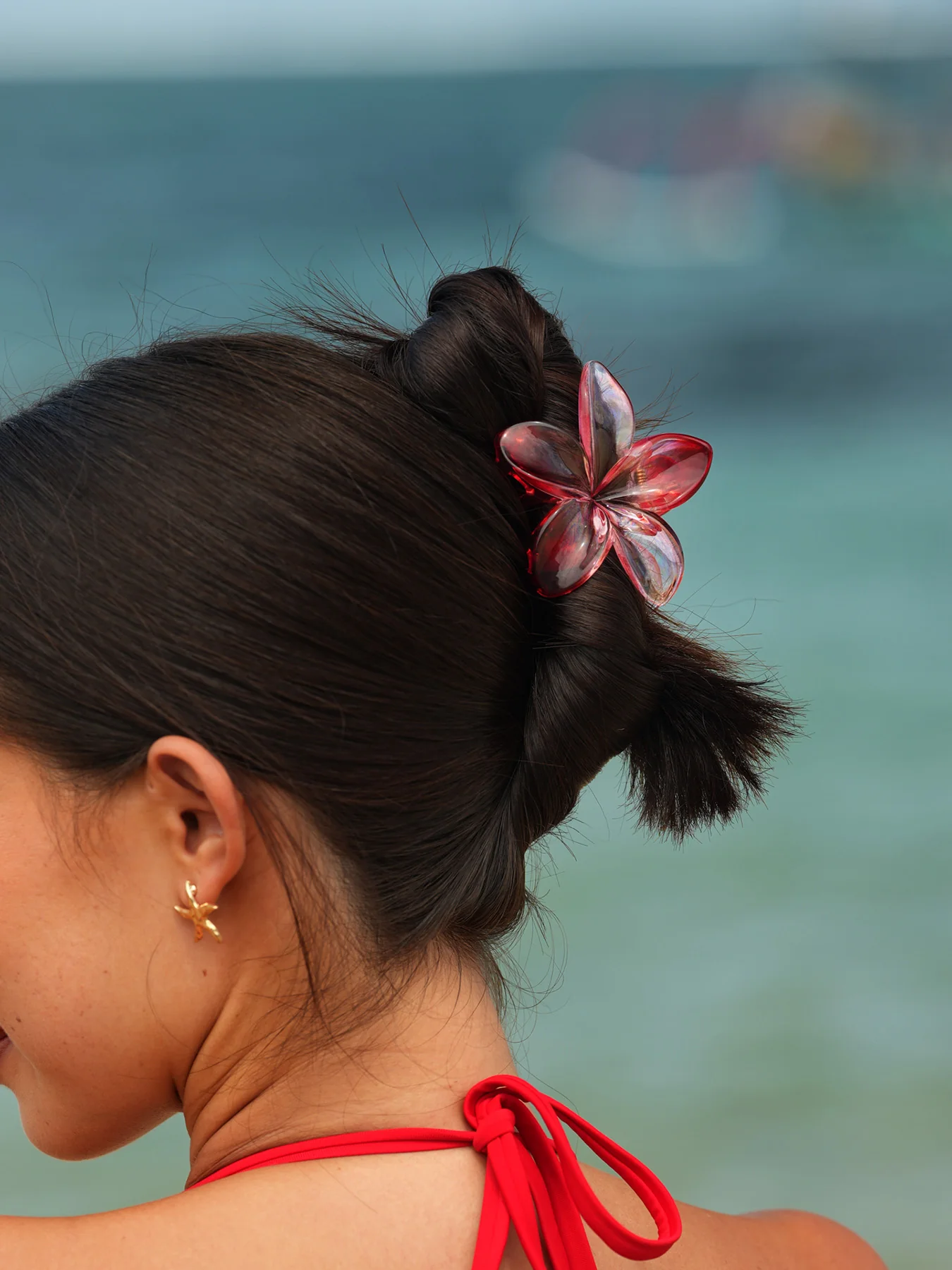Red Acrylic Sunflower Hair Clip - Image 2